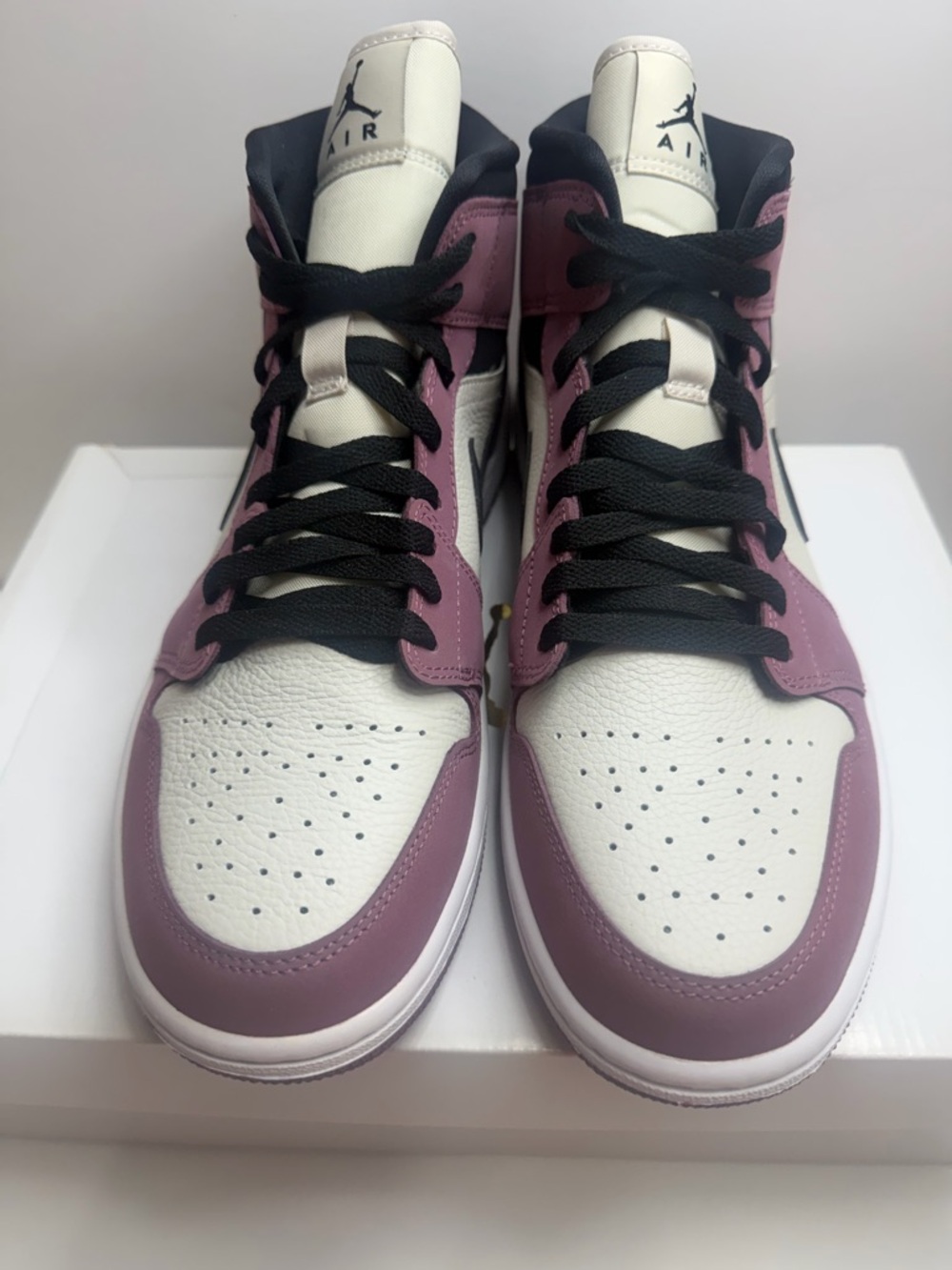 Jordan Air Jordan 1 Mid SE Berry Pink Light Mulberry/Black Men’s size 9.5